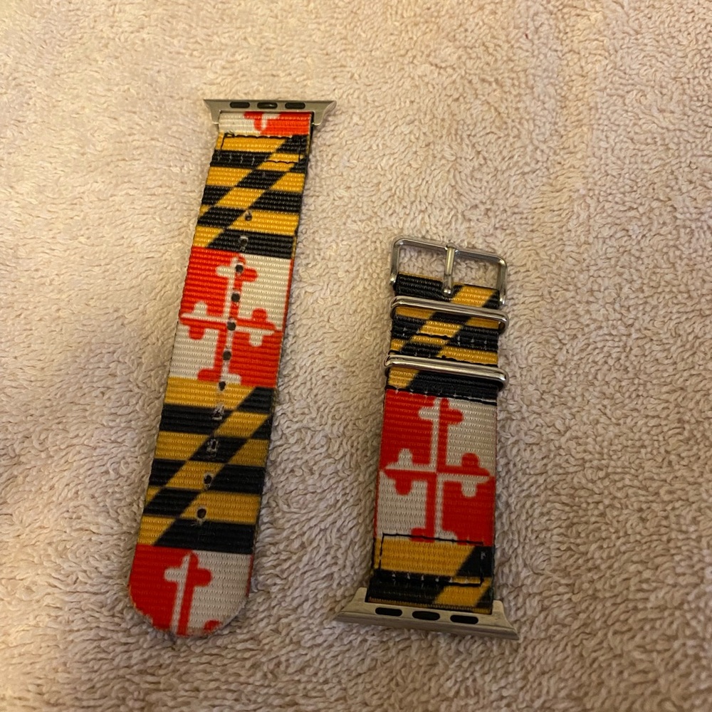 Apple Watch band 42/44mm - Maryland flag. Worn only a few times